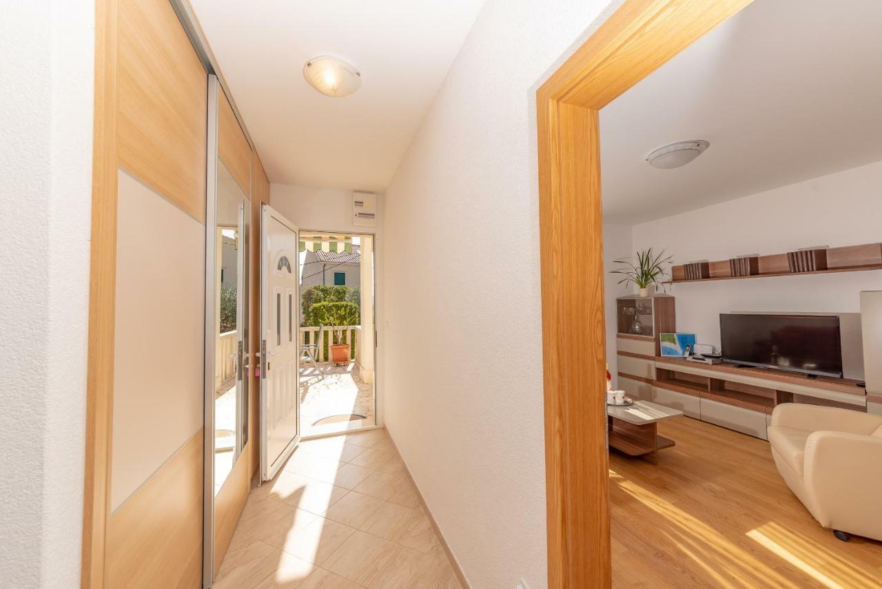 Apartman Hibiskus Бол Экстерьер фото