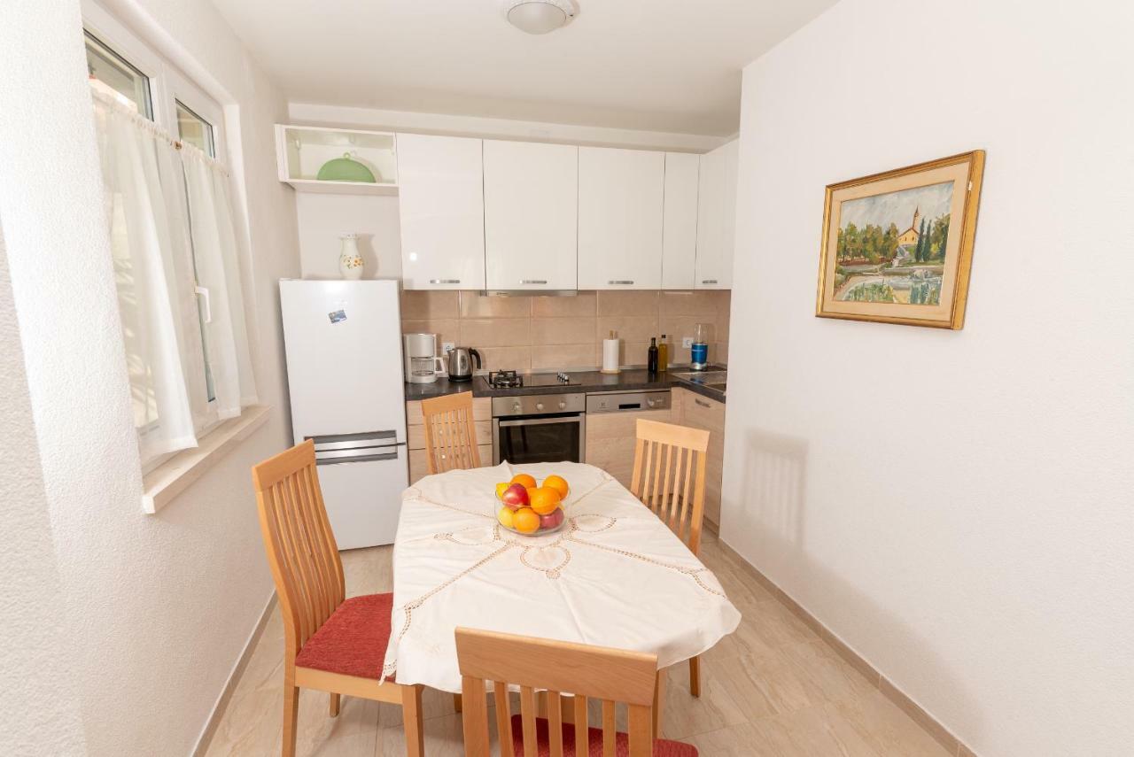 Apartman Hibiskus Бол Экстерьер фото