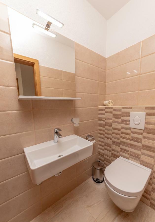 Apartman Hibiskus Бол Экстерьер фото